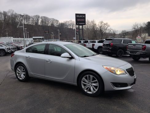 Used 2016 Buick Regal AWD image 4