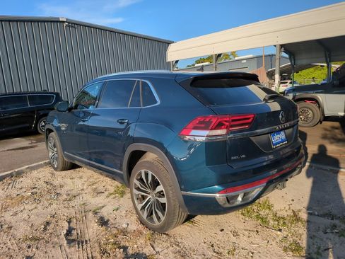 Certified 2023 Volkswagen Atlas Cross Sport SEL Premium R-Line AWD/4WD image 4