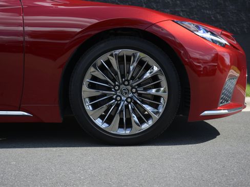 Used 2023 Lexus LS 500 w/ Interior Upgrade Package RWD image 11
