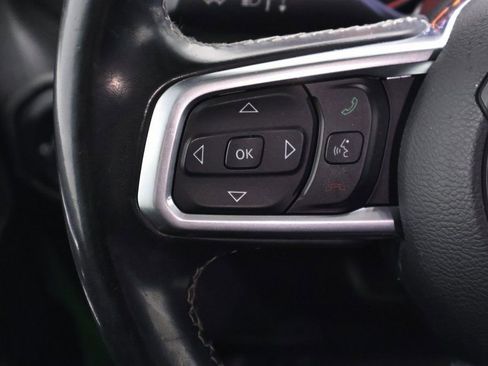 Used 2019 Jeep Wrangler Unlimited Sahara w/ Uconnect 4C Nav & Sound Group image 21