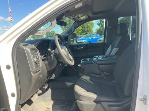 Used 2024 Chevrolet Silverado 2500 Custom image 14