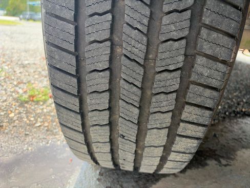 Used 2010 Ford F250 Lariat RWD image 5