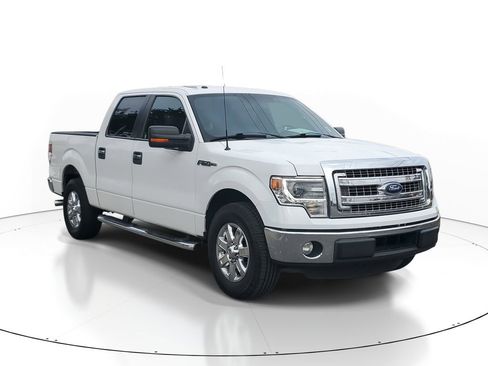 Used 2014 Ford F150 XLT w/ Equipment Group 302A Luxury image 2