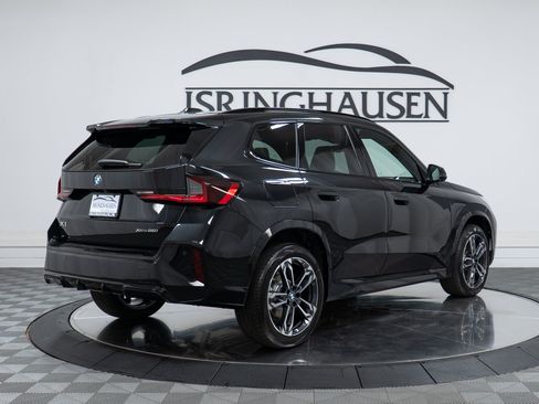 New 2026 BMW X1 xDrive28i w/ Technology Package AWD/4WD image 5