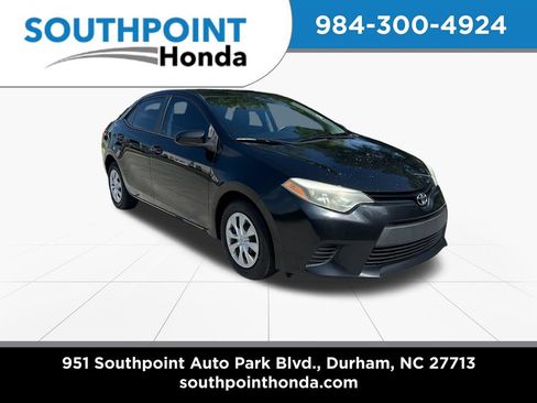 Used 2015 Toyota Corolla L FWD image 1