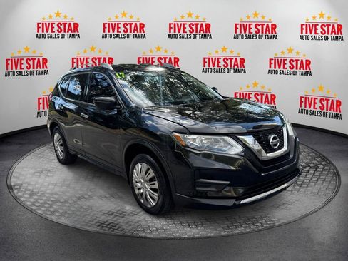 Used 2017 Nissan Rogue S w/ S Appearance Package FWD image 1