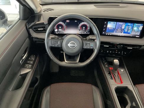 Used 2026 Nissan Kicks SR w/ Cold Weather Package AWD/4WD image 15