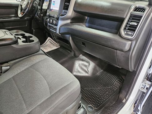 Used 2022 RAM 2500 Tradesman w/ Chrome Appearance Group AWD/4WD image 26