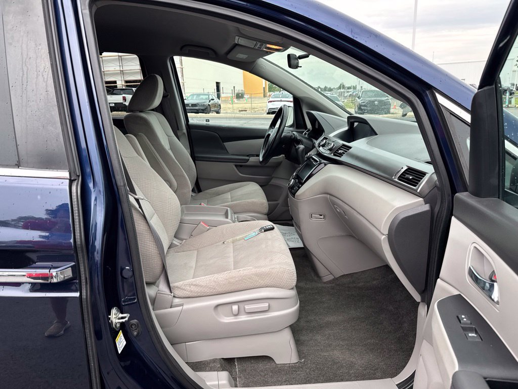Used 2016 Honda Odyssey EX image 35