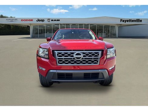 Used 2023 Nissan Frontier SV image 8