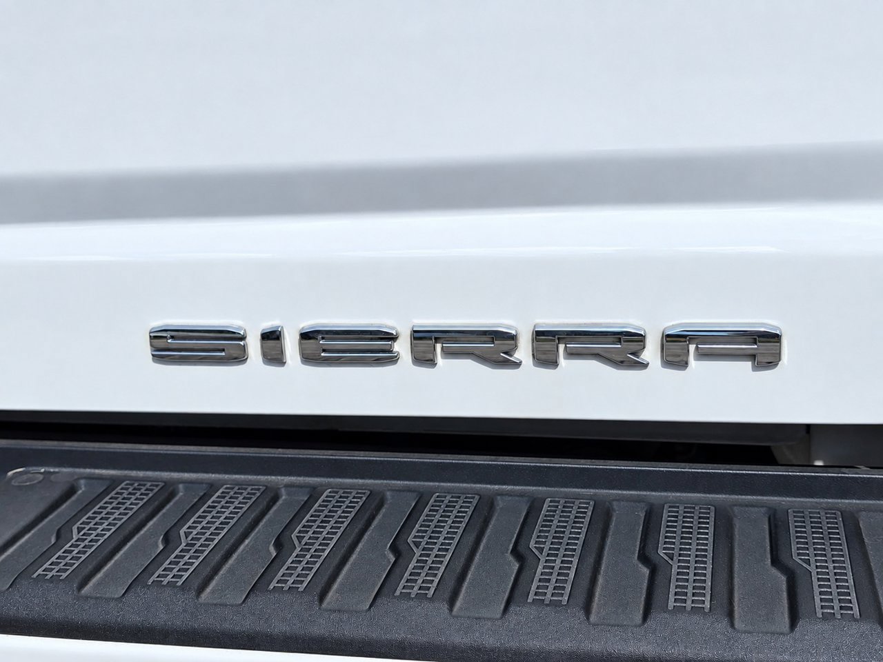 Certified 2020 GMC Sierra 2500 Denali w/ Denali Ultimate Package AWD/4WD image 9