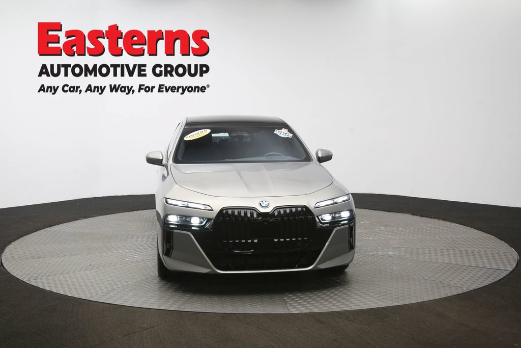 Used 2023 BMW 760i xDrive w/ Executive Package AWD/4WD image 58