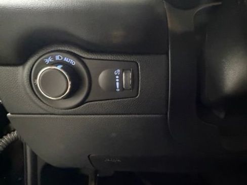 Used 2025 Dodge Durango R/T w/ Blacktop Package AWD/4WD image 23