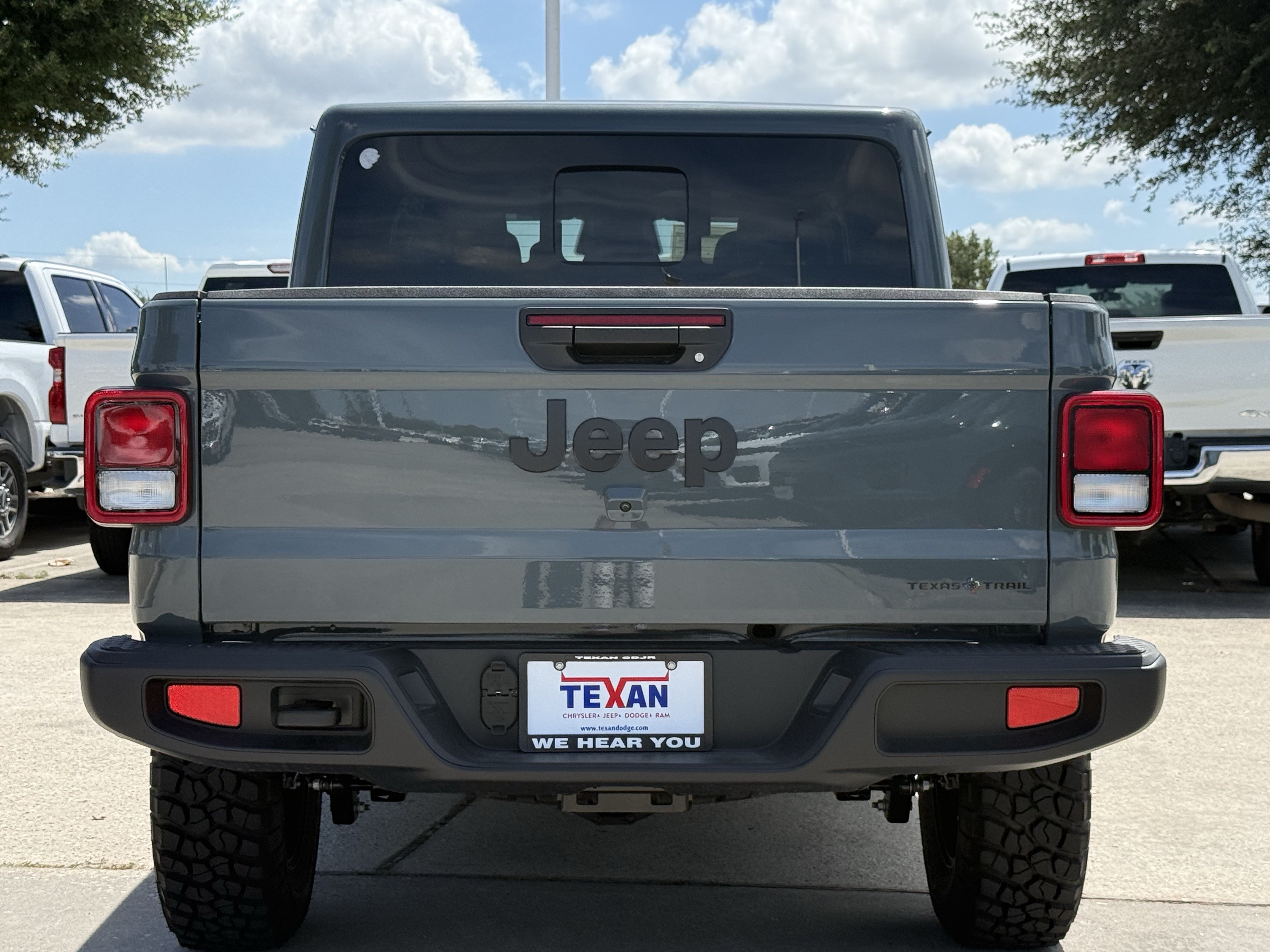 New 2026 Jeep Gladiator Mojave AWD/4WD image 6