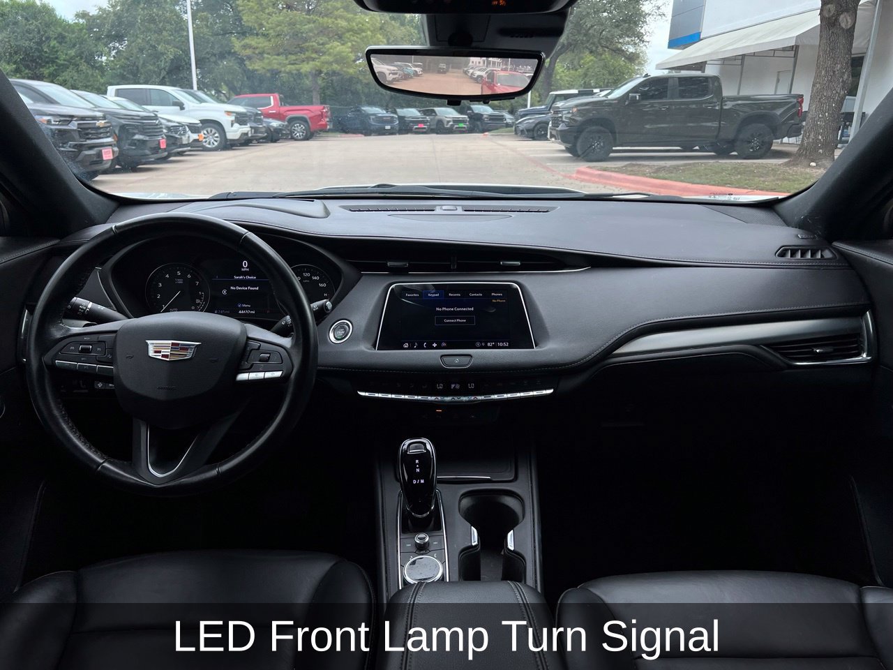 Used 2023 Cadillac XT4 Premium Luxury w/ Technology Package FWD image 13