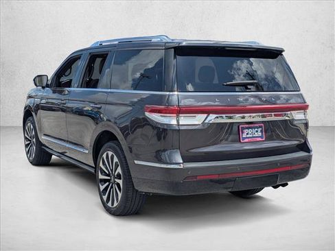 Used 2024 Lincoln Navigator Reserve AWD/4WD image 8
