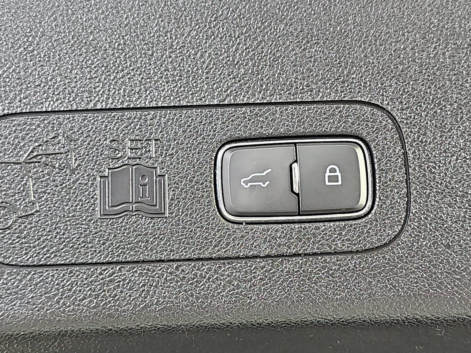 Used 2024 Lincoln Aviator Reserve RWD image 11