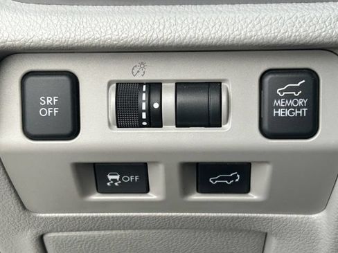Used 2016 Subaru Forester 2.5i Touring w/ Eyesight & Navigation System AWD/4WD image 22