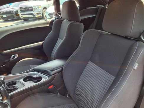 Used 2022 Dodge Challenger GT RWD image 15