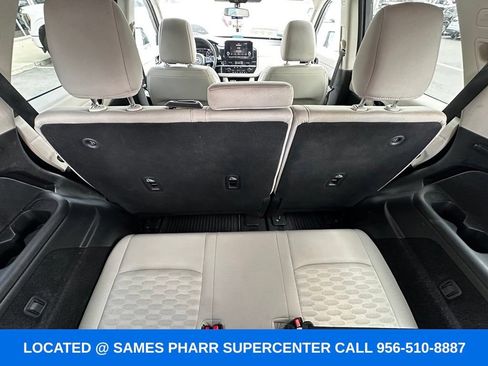 Used 2024 Nissan Pathfinder SV FWD image 22