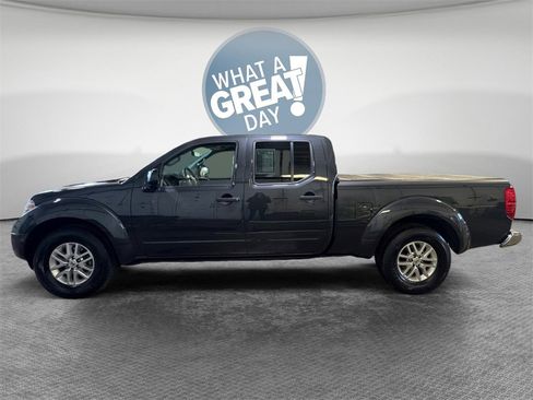 Used 2015 Nissan Frontier SV image 7