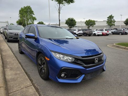 Used 2018 Honda Civic EX image 3