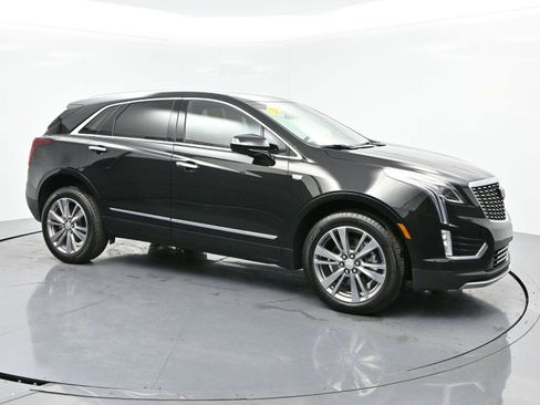 Used 2025 Cadillac XT5 Premium Luxury AWD/4WD image 1