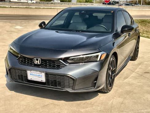 Certified 2025 Honda Civic Sport image 2