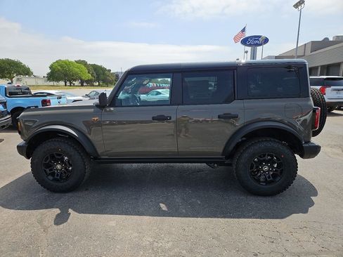 New 2026 Ford Bronco Badlands AWD/4WD image 7
