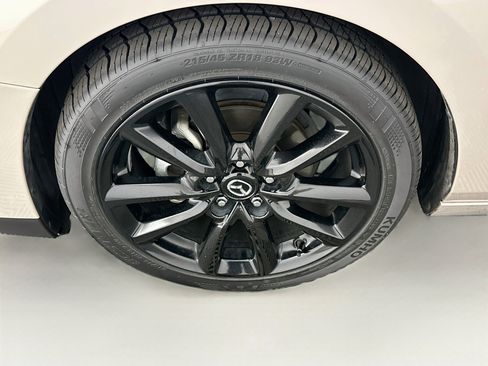 Used 2024 MAZDA MAZDA3 s FWD image 11
