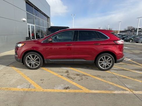 Used 2019 Ford Edge Titanium w/ Cold Weather Package image 2