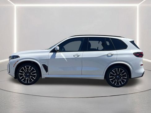 Used 2024 BMW X5 xDrive50e w/ M Sport Package image 23