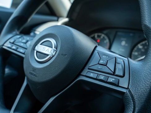 Used 2024 Nissan Altima 2.5 S FWD image 21