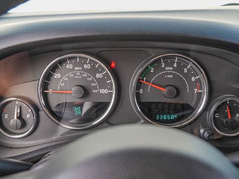 Used 2018 Jeep Wrangler Sport image 22