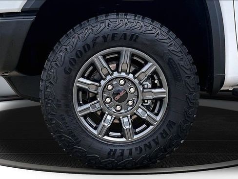 Used 2026 GMC Sierra 1500 AT4X AWD/4WD image 35