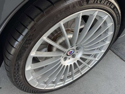 Used 2022 BMW ALPINA B7 xDrive w/ Luxury Rear Seating Package AWD/4WD image 37