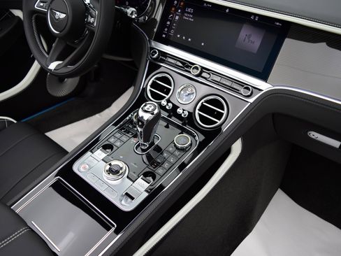 Used 2023 Bentley Continental GT Speed image 29