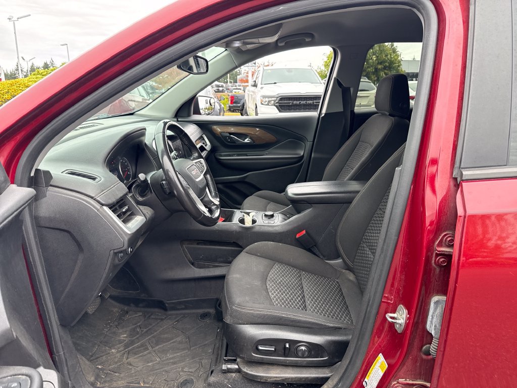 Used 2021 GMC Terrain SLE w/ Driver Convenience Package AWD/4WD image 4