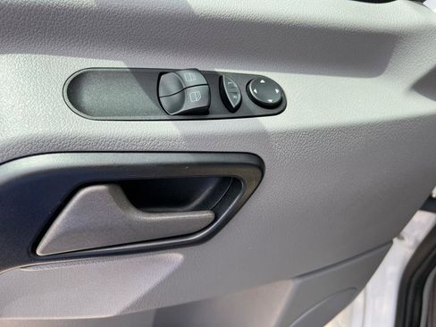 Used 2016 Mercedes-Benz Sprinter 3500 image 12