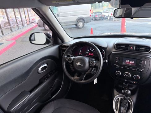 Used 2014 Kia Soul + w/ UVO w/Eservices Package image 10