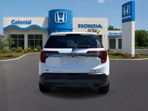 Used 2022 GMC Acadia AT4 w/ Technology Package AWD/4WD image 5