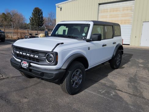 New 2025 Ford Bronco Big Bend image 2