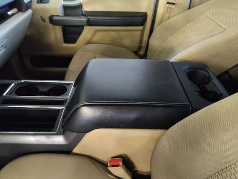 Used 2017 Ford F150 XLT w/ Equipment Group 302A Luxury image 26