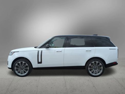 New 2025 Land Rover Range Rover Long Wheelbase SE image 3