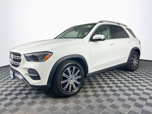 Certified 2024 Mercedes-Benz GLE 450 4MATIC image 2