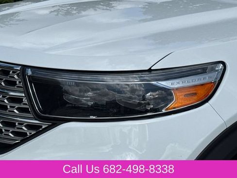 Used 2023 Ford Explorer Limited AWD/4WD image 4