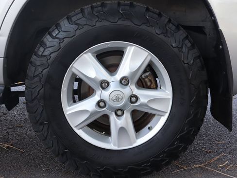 Used 2008 Toyota Land Cruiser AWD/4WD image 45