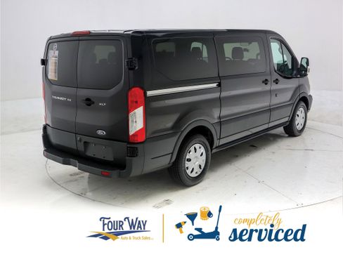 Used 2016 Ford Transit 150 XLT image 4