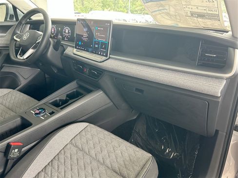 New 2025 Volkswagen Tiguan S image 35