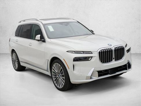 Used 2026 BMW X7 xDrive40i image 7